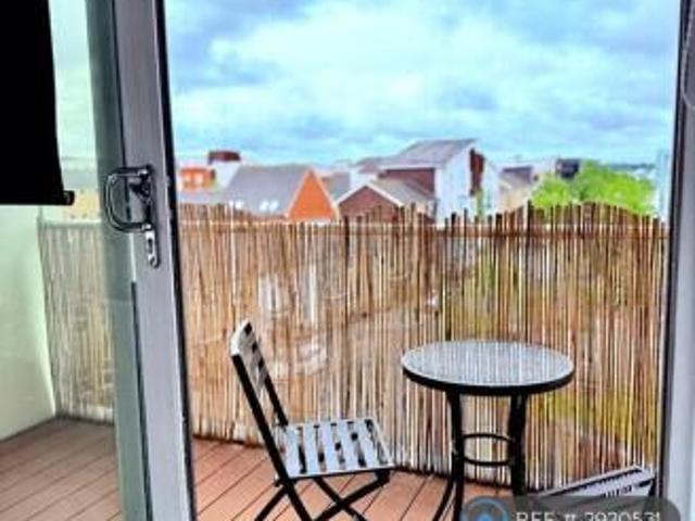Flat for rent in Reading