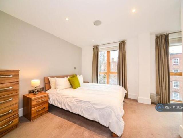 Flat for rent in Cat Hill