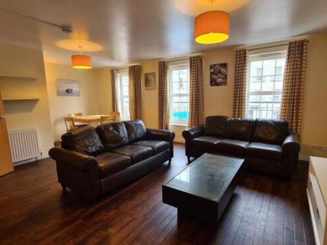 Flat for rent in Dalry, Scotland