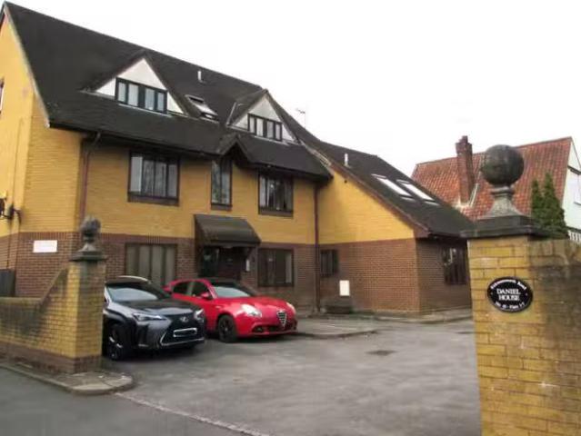 House for rent in Hatch End, Greater London