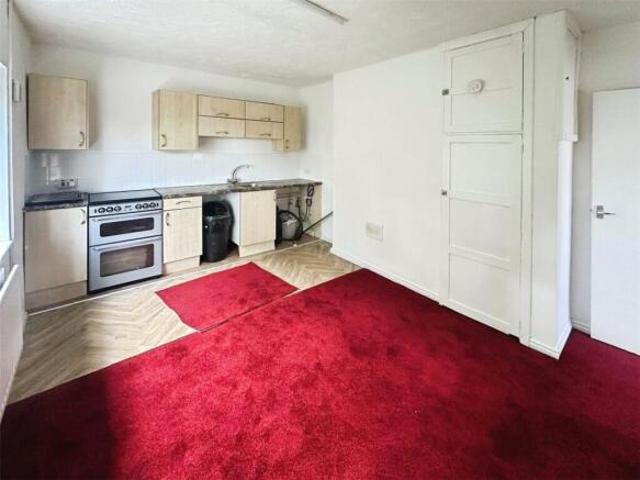 Flat for rent in Aldersley, Stockwell End