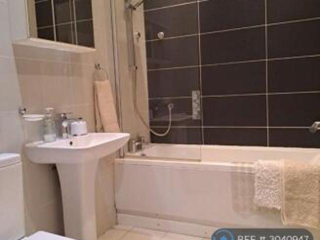 Flat for rent in Cat Hill