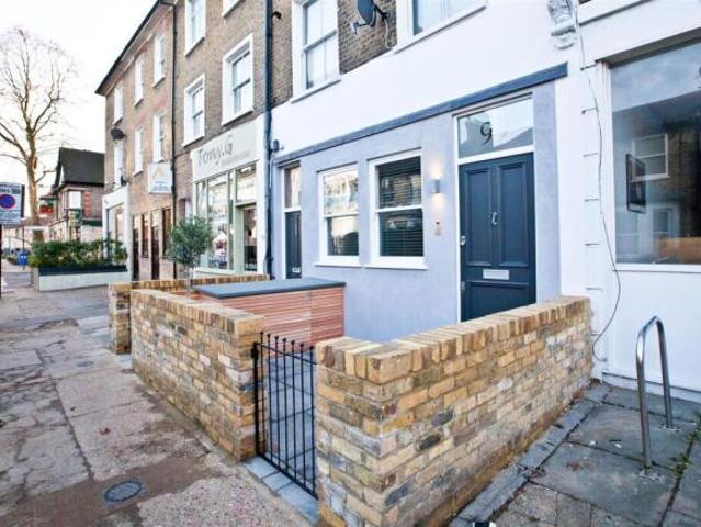 Flat for rent in Chiswick, Greater London