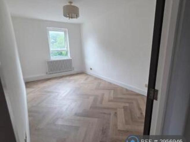 Flat for rent in Cat Hill