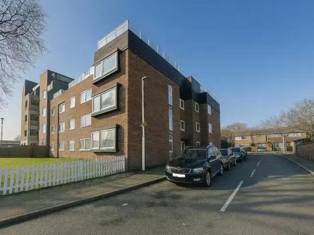 House for rent in South Woodford, Greater London