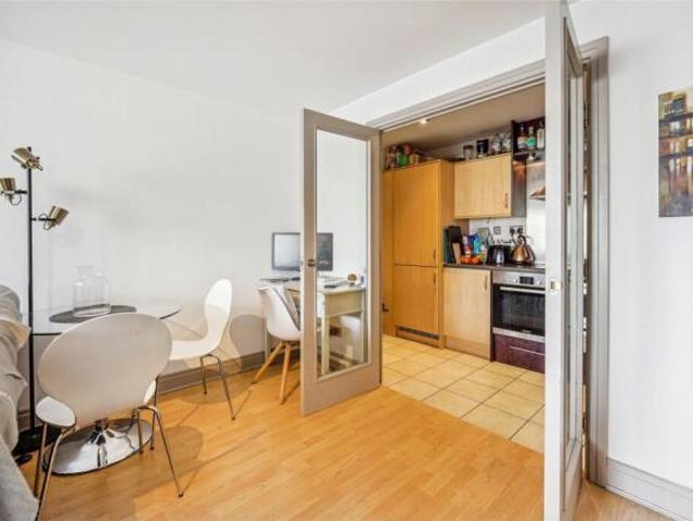 Flat for rent in Brynford, Milwr