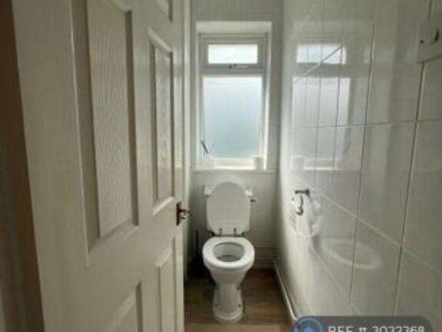 Flat for rent in Cat Hill