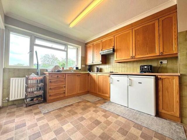 Flat for rent in Pinner, Greater London