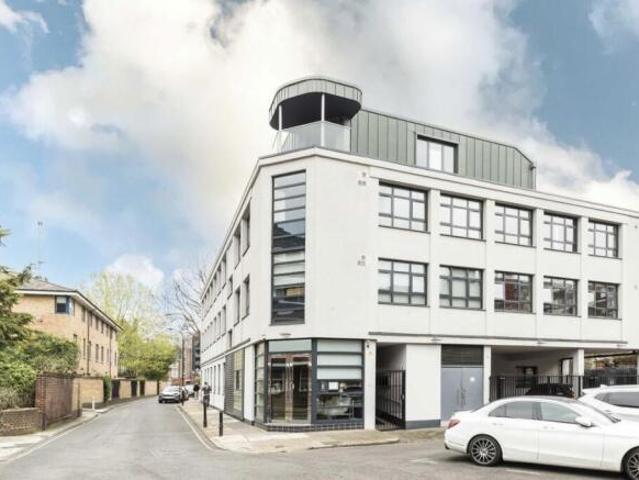 Flat for rent in Hammersmith, Greater London