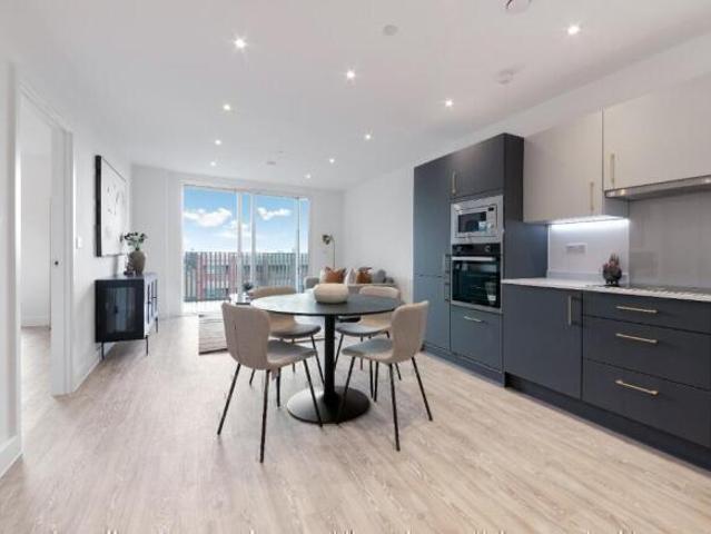 Flat for rent in Cat Hill