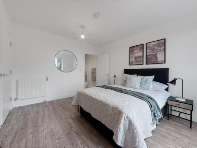 Flat for rent in Cat Hill