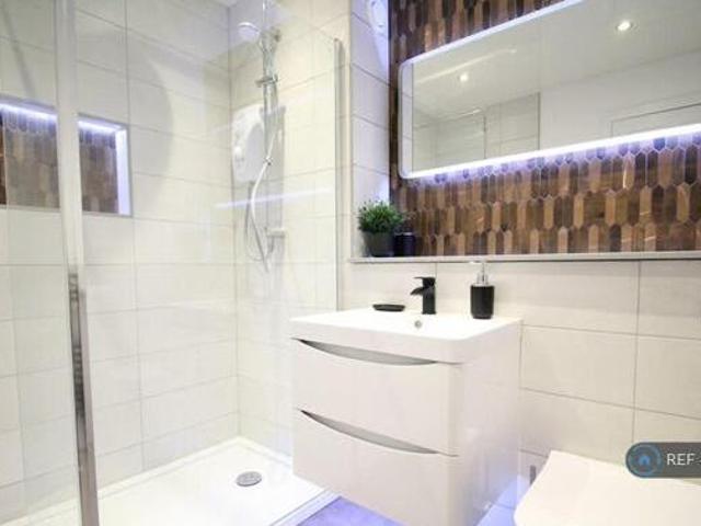 House for rent in Lyons, Greater London