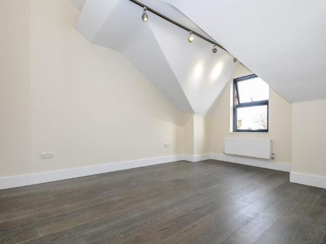 Flat for rent in East Finchley, Isle Of Man