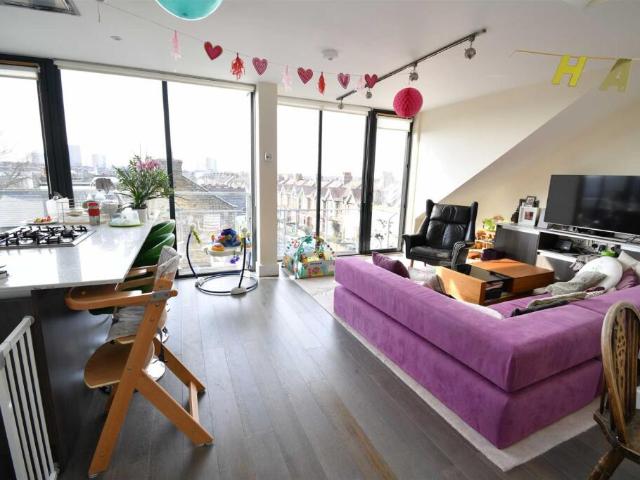 Flat for rent in East Finchley, Isle Of Man