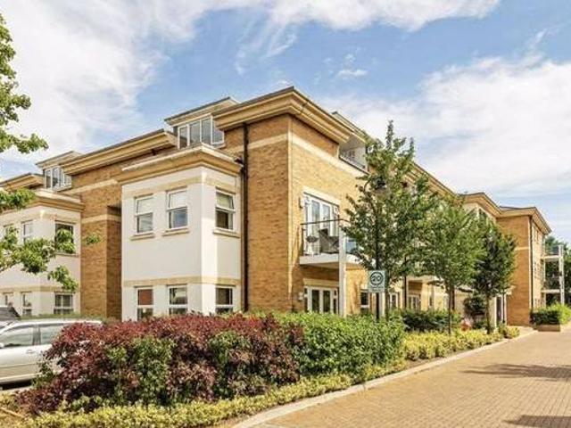 House for rent in Surrey