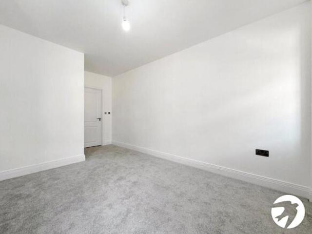 Flat for rent in Cat Hill