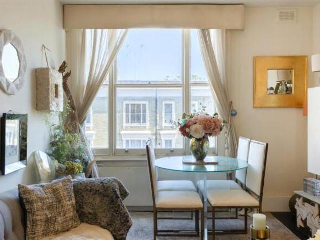 Flat for rent in Cat Hill
