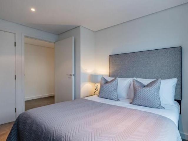 Flat for rent in Cat Hill