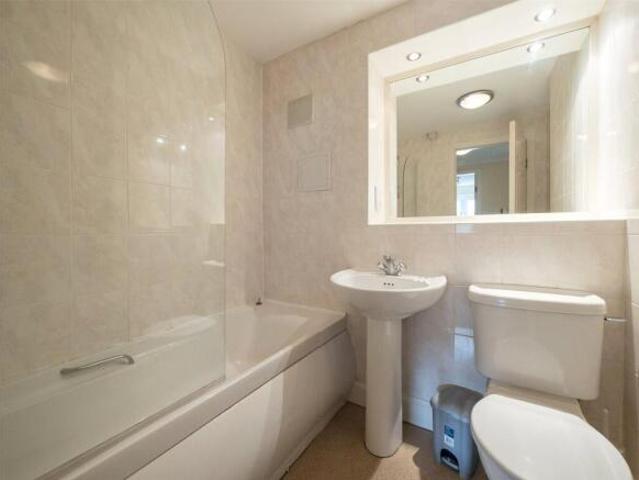 Flat for rent in Dalry, Scotland