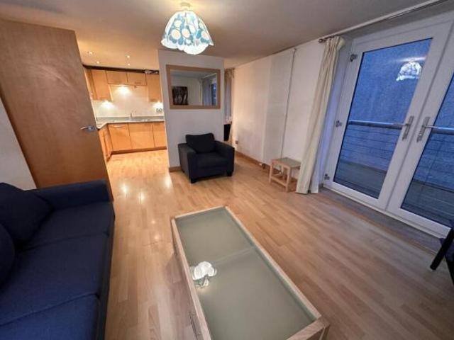 Flat for rent in Dalry, Scotland