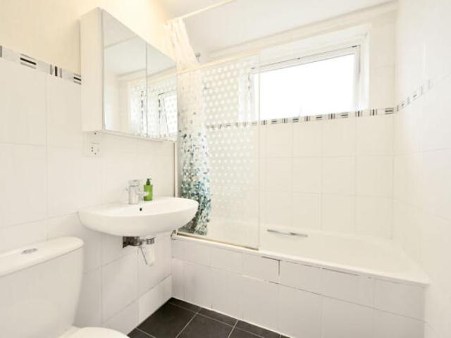 Flat for rent in Greater London