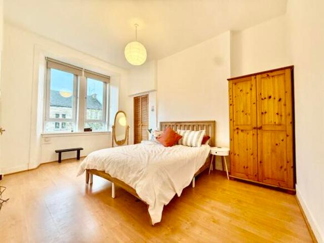 Flat for rent in Langside, Scotland