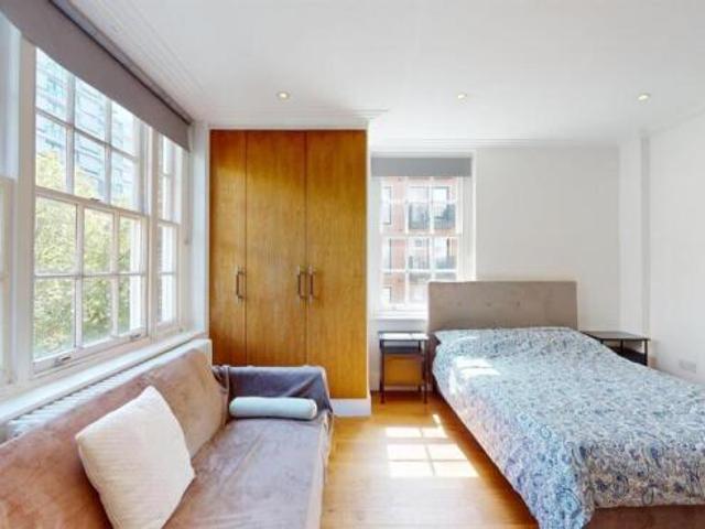 Flat for rent in Hyde Park, West Yorkshire