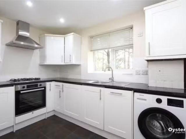 House for rent in Burnt Oak, Greater London