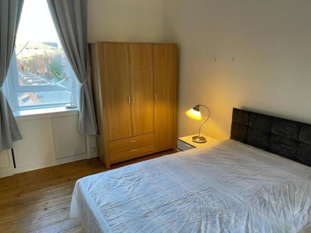 Flat for rent in Dowanhill, Scotland