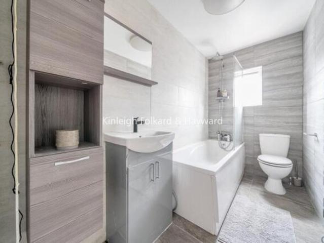 Flat for rent in Chiswick, Greater London