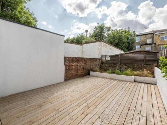 Flat for rent in Burgh St Peter, Norfolk