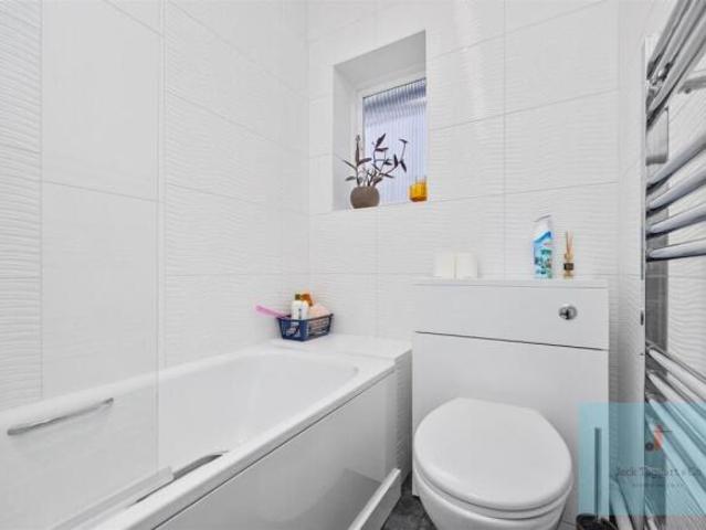 Flat for rent in Round Hill, Brighton & Hove