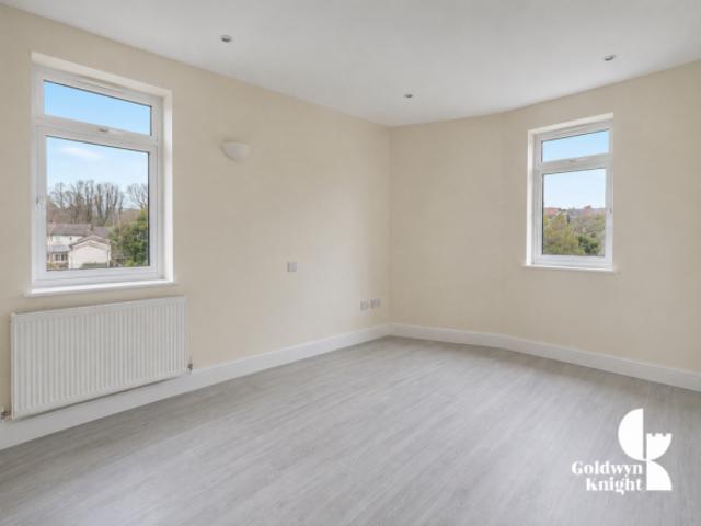 Flat for rent in Cat Hill