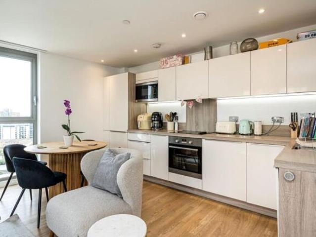 Flat for rent in Greater London