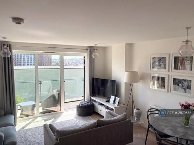 Flat for rent in Cat Hill