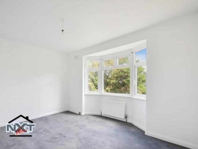 Flat for rent in Cat Hill