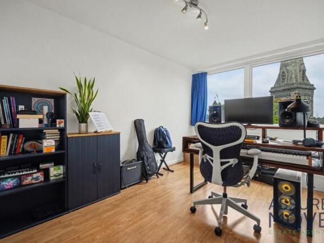 Flat for rent in Eton