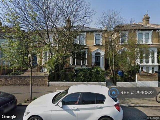 Flat for rent in Cat Hill