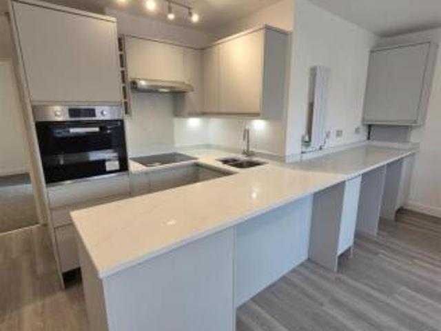 Flat for rent in Wilmslow, Cheshire East