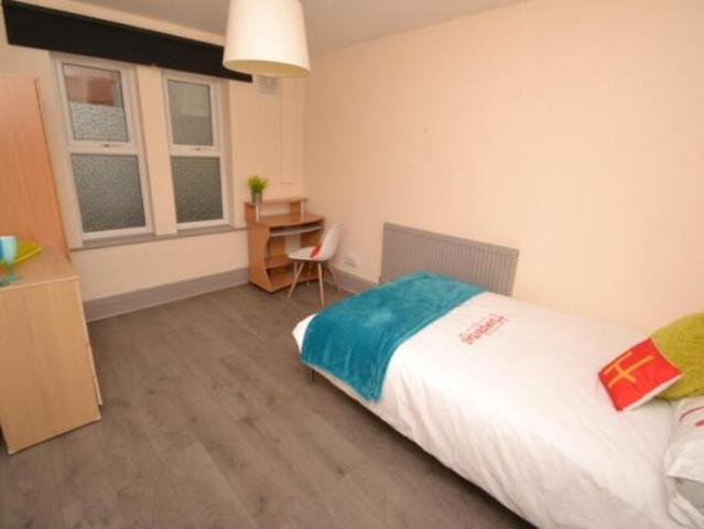 Flat for rent in Exeter, Devon and Torbay