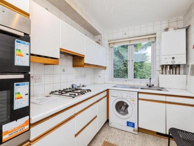 Flat for rent in Cat Hill