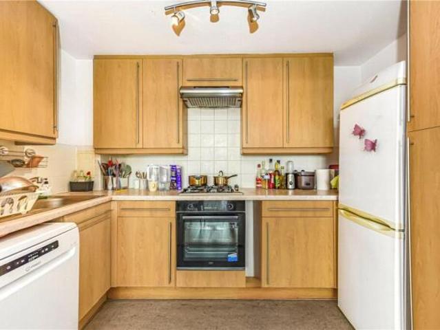 Flat for rent in Cat Hill