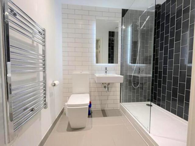 Flat for rent in Silvertown, Greater London