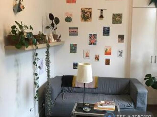 Flat for rent in Cat Hill