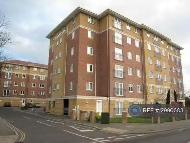 House for rent in Cove, Rushmoor