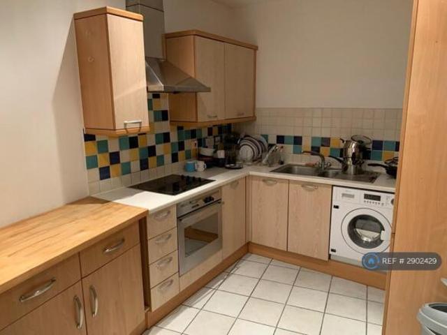 Flat for rent in Cat Hill