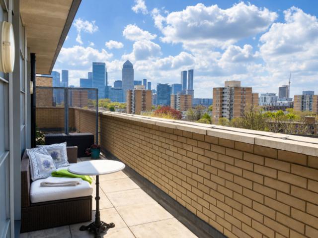Flat for rent in Cat Hill