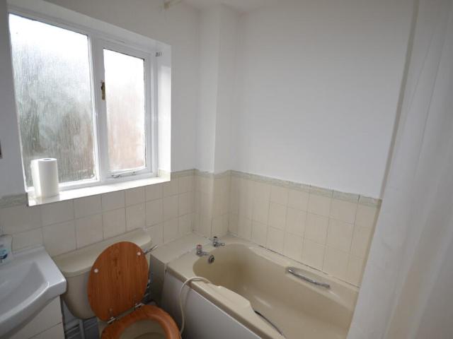 Flat for rent in Ilford, Isle Of Man