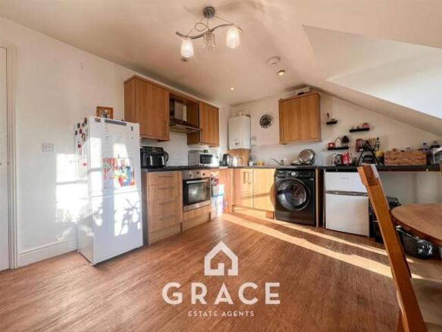 Flat for rent in California, Key Street