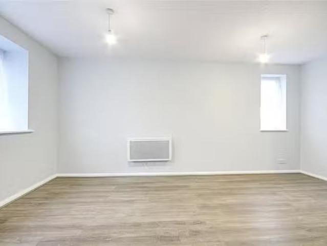 House for rent in Ponders End, Greater London